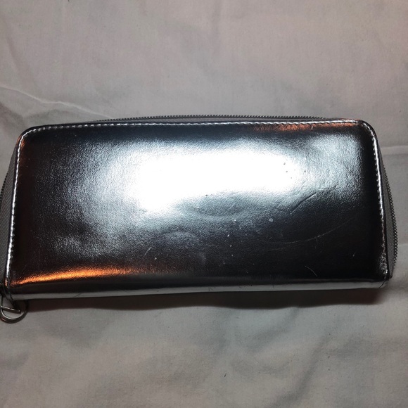 Victoria’s Secret Angel card clutch color- silver - Picture 2 of 4